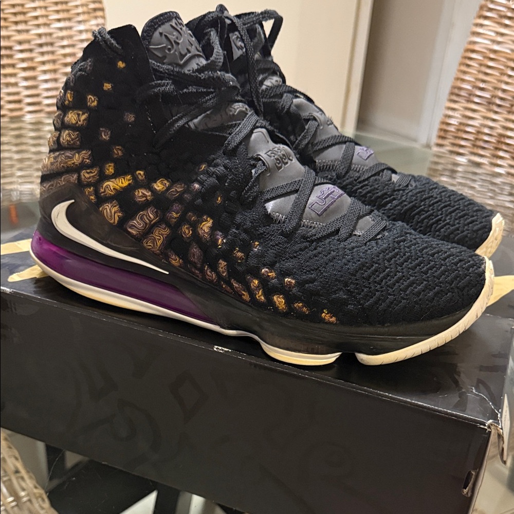 LeBron XVII size 13